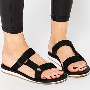 teva women's universal slide sandal